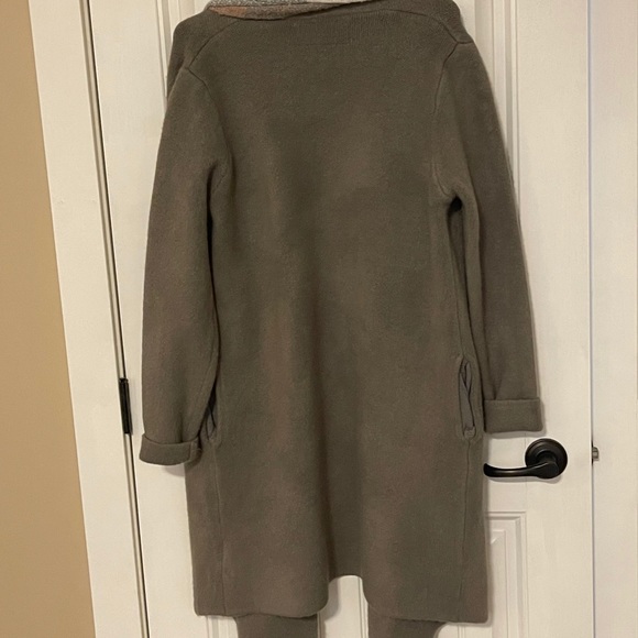 Sweater coat-worn once-size xs - Picture 2 of 7